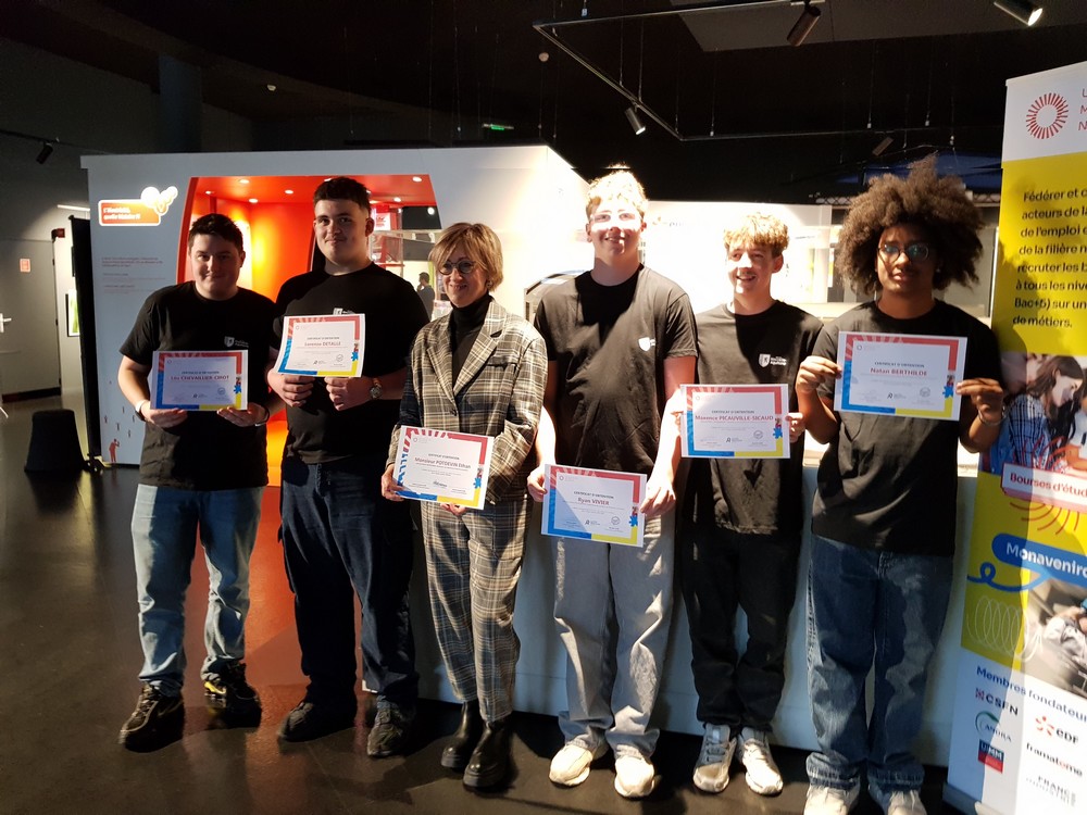 Remise officielle des bourses UMN au CNPE de Civaux